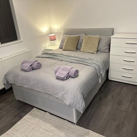 The Little Oaks Apartment Birmingham Bagian luar foto