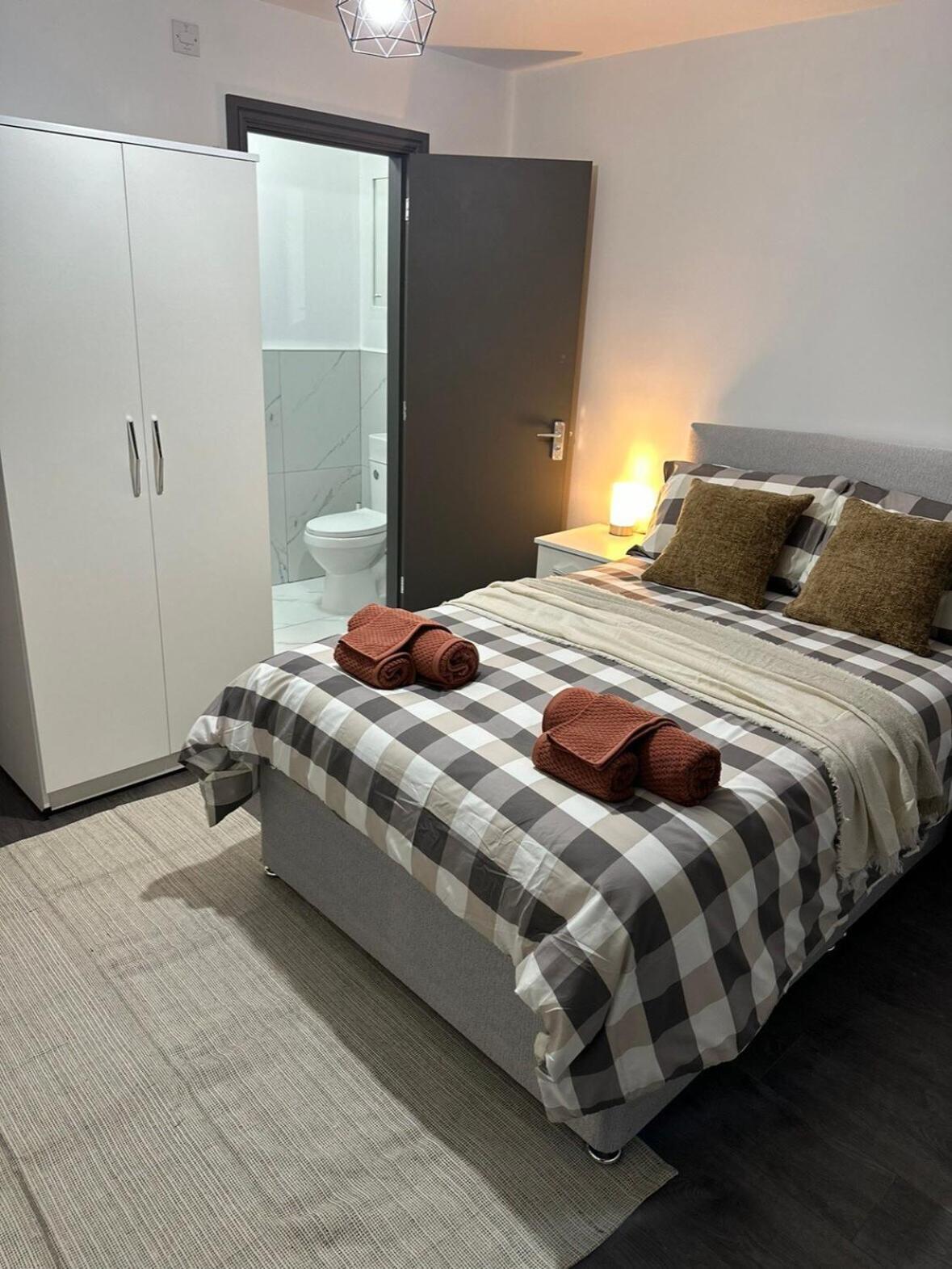 The Little Oaks Apartment Birmingham Bagian luar foto