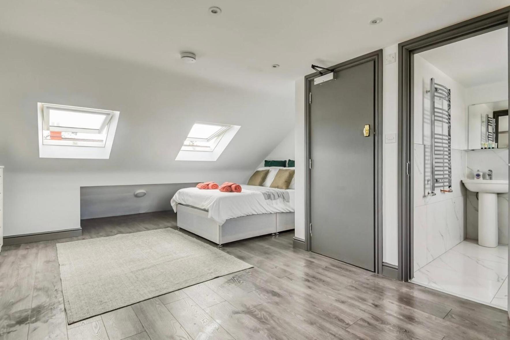 The Little Oaks Apartment Birmingham Bagian luar foto